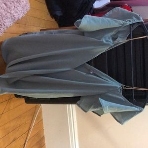 Green dressy shirt 💁🏼‍♀️